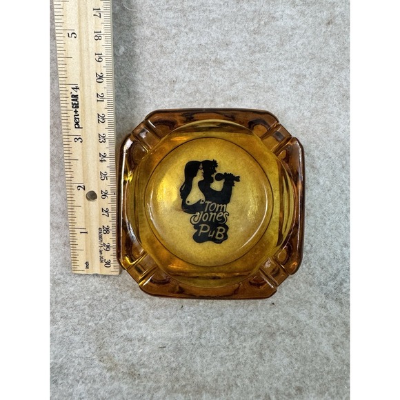 Tom Jones Vintage 1960's 1970's Ashtray Amber Glass - Picture 3 of 3